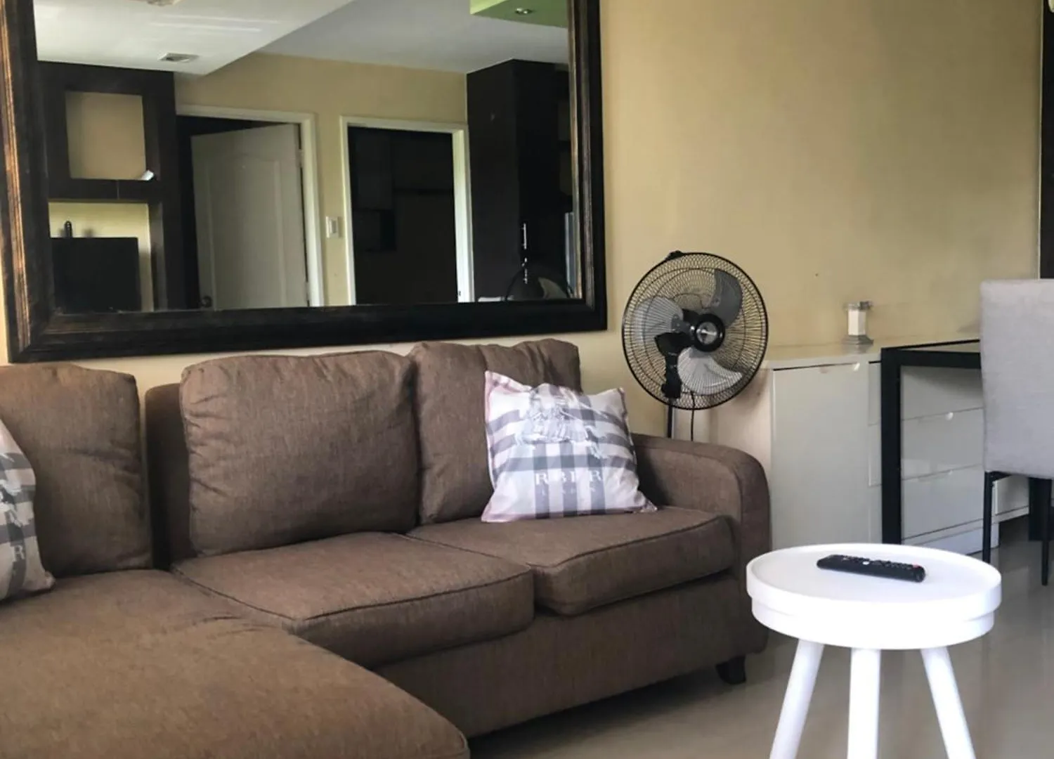 Apartment Alles One Oasis Condo Davao Near Sm Mall With Wifi Philippines