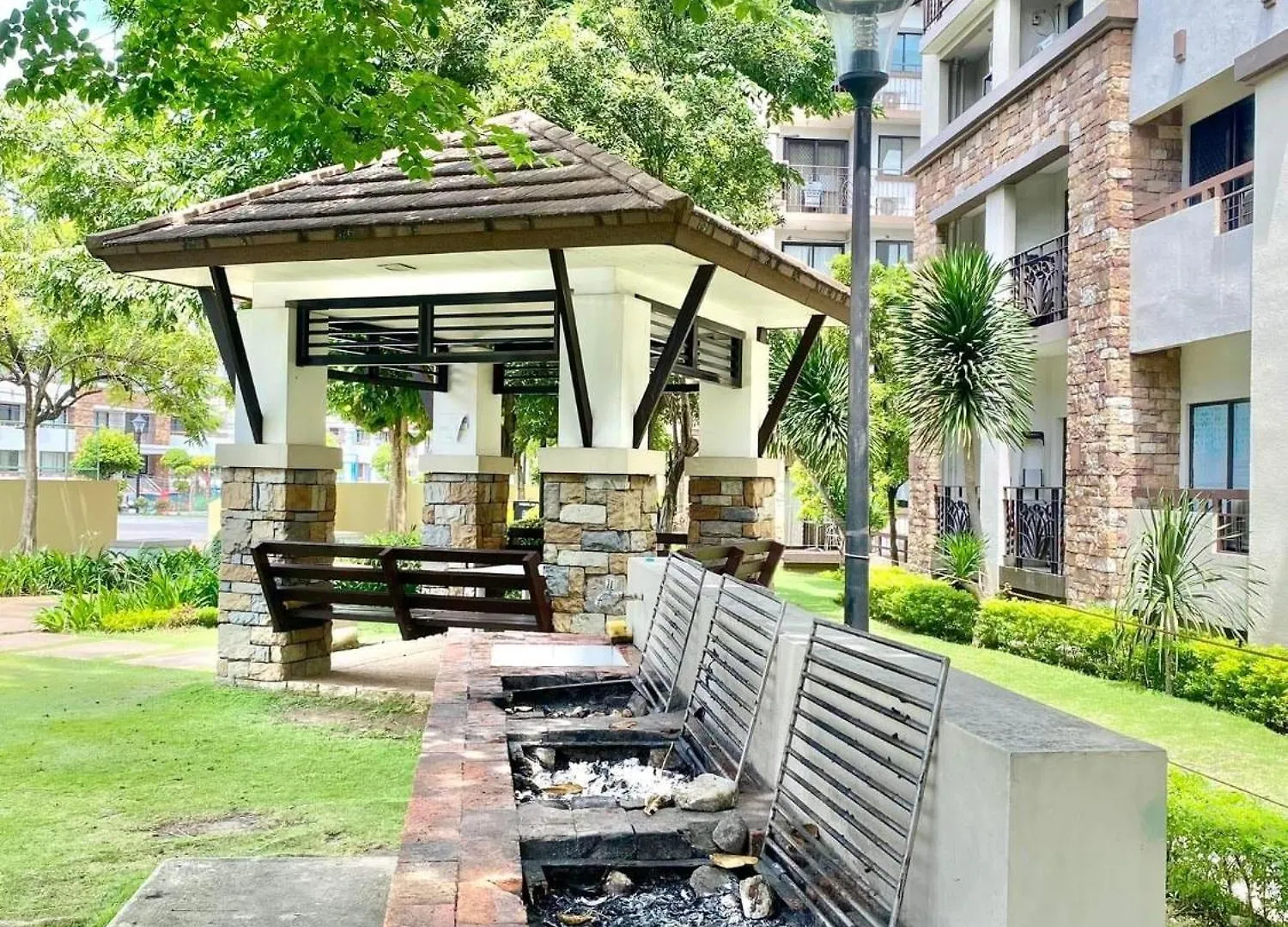 Apartment Alles One Oasis Condo Davao Near Sm Mall With Wifi